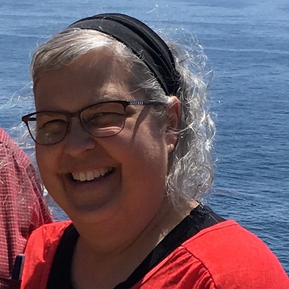 Meet your Posher, Carol - Picture 1 of 1